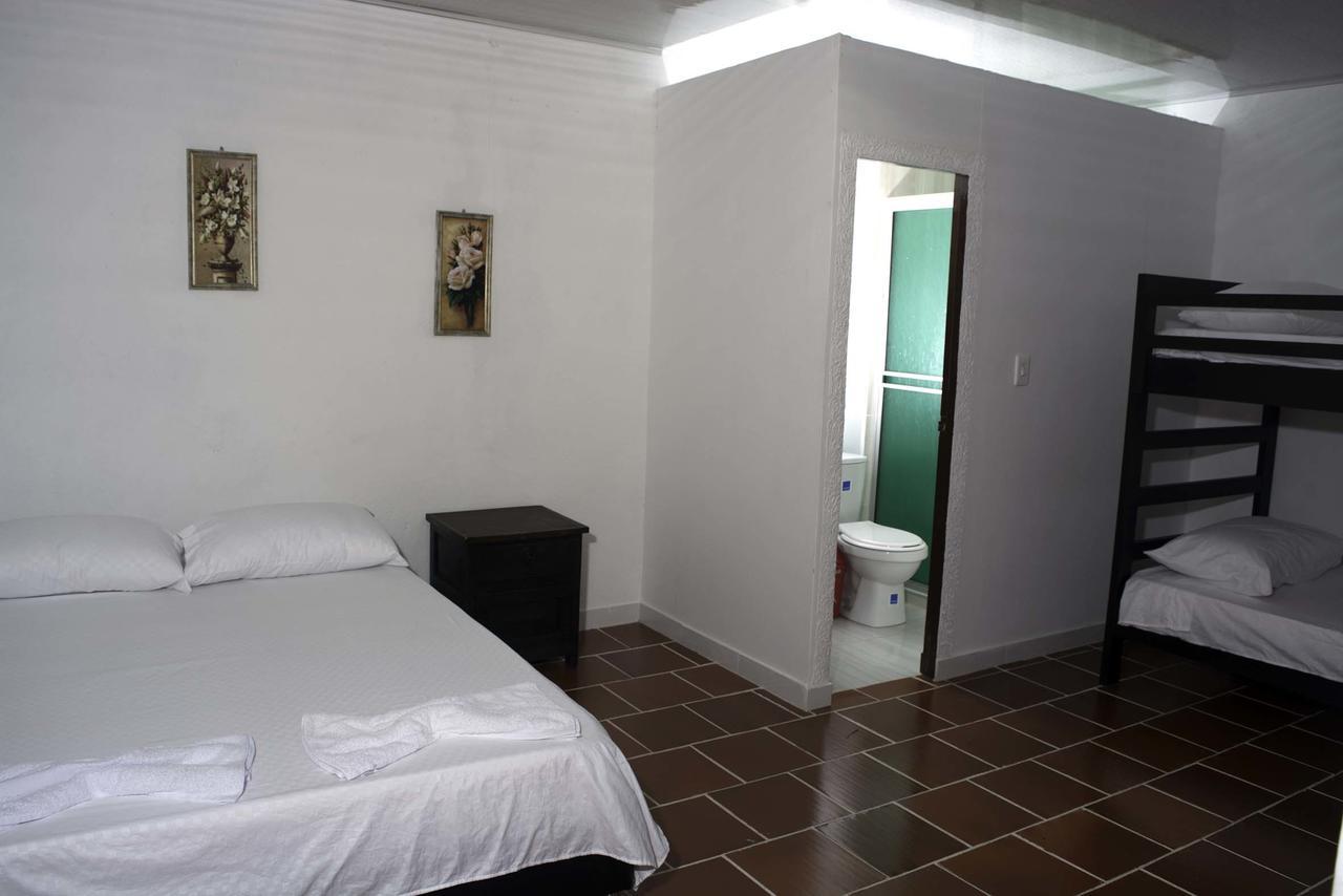 فيلافيجا Hostal El Ruby المظهر الخارجي الصورة