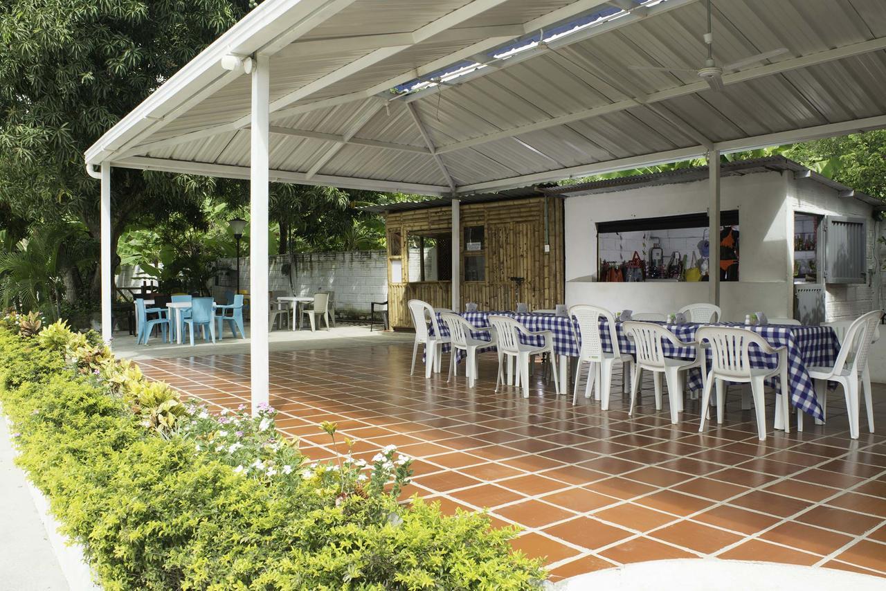 فيلافيجا Hostal El Ruby المظهر الخارجي الصورة