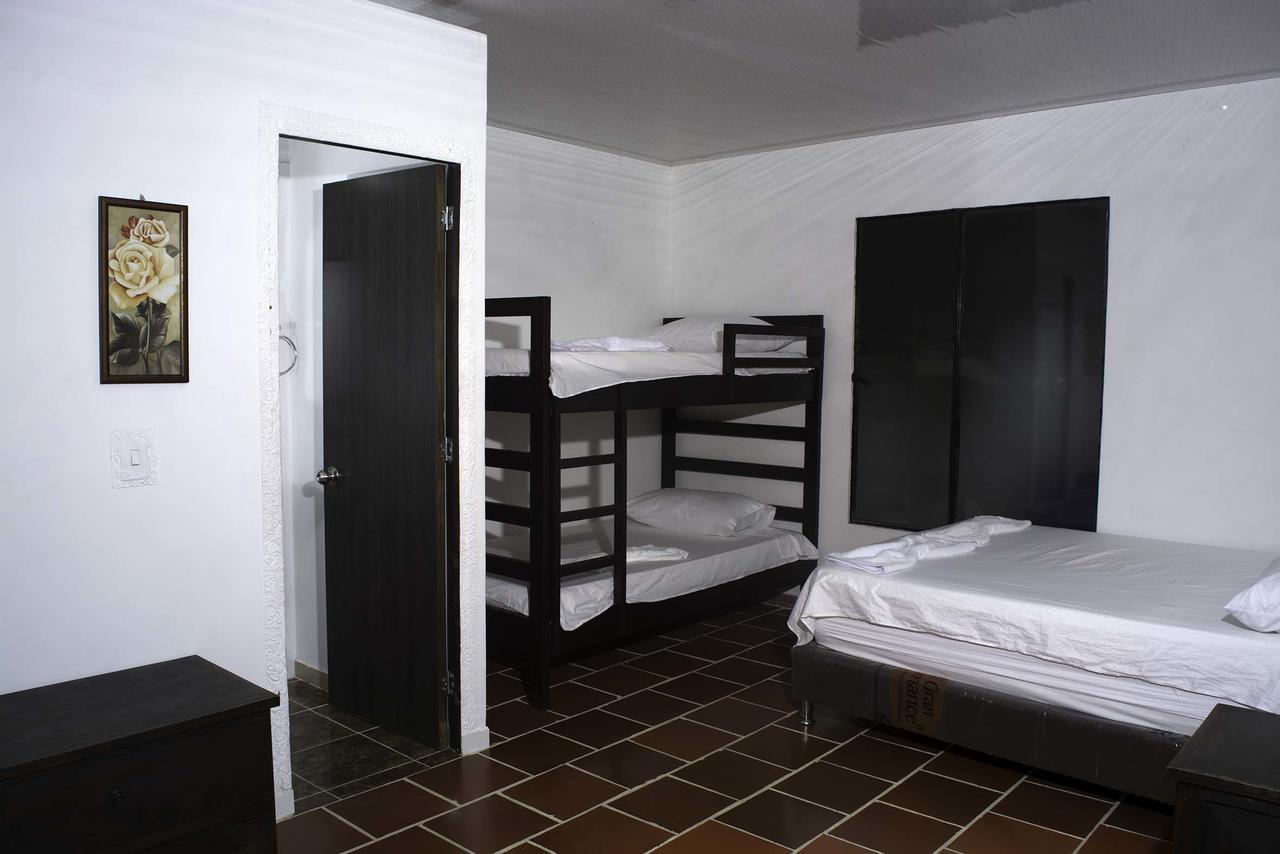 فيلافيجا Hostal El Ruby المظهر الخارجي الصورة