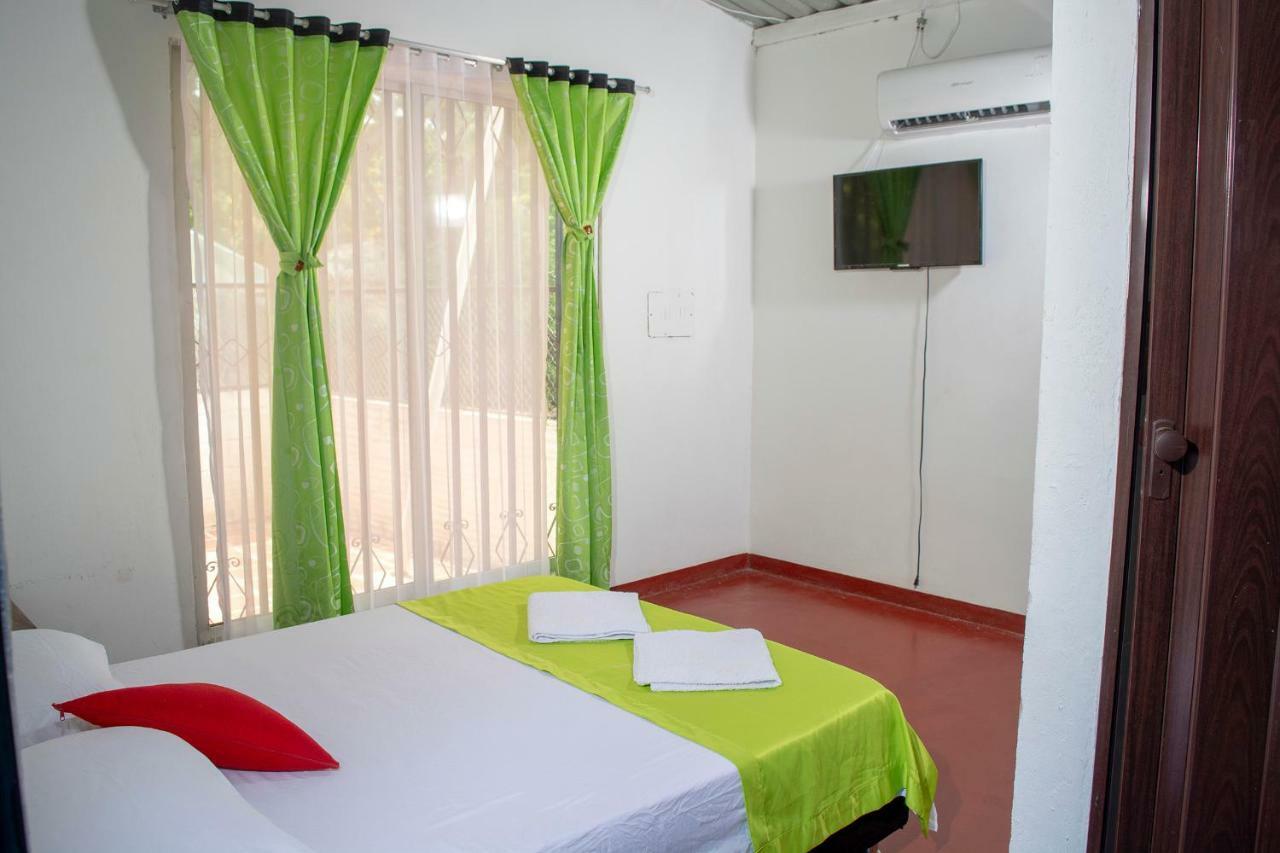 فيلافيجا Hostal El Ruby المظهر الخارجي الصورة